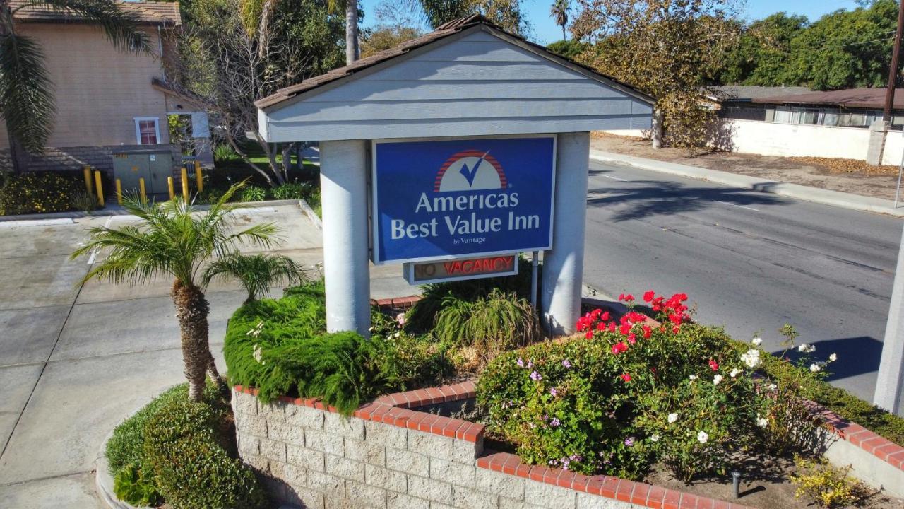 Americas Best Value Inn Oxnard-Port Hueneme Eksteriør bilde