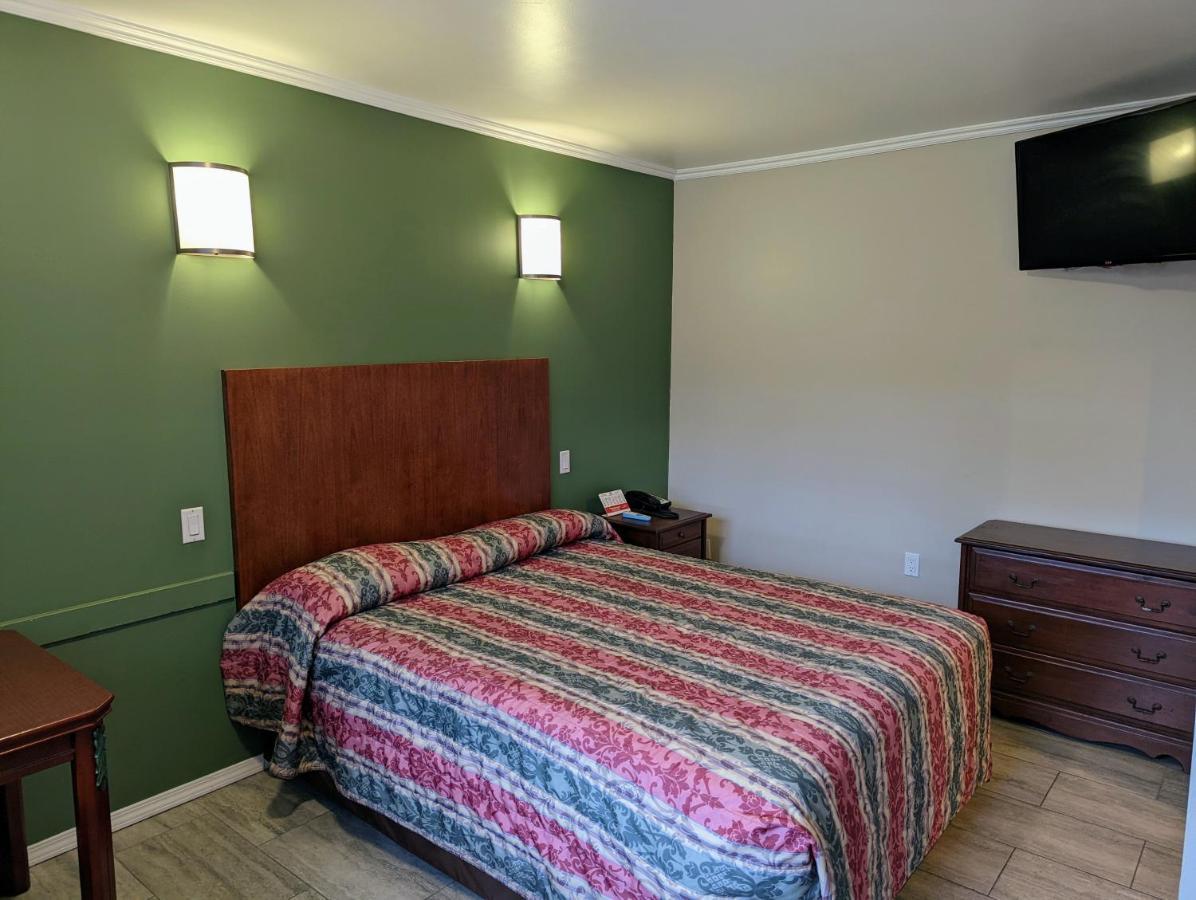 Americas Best Value Inn Oxnard-Port Hueneme Eksteriør bilde